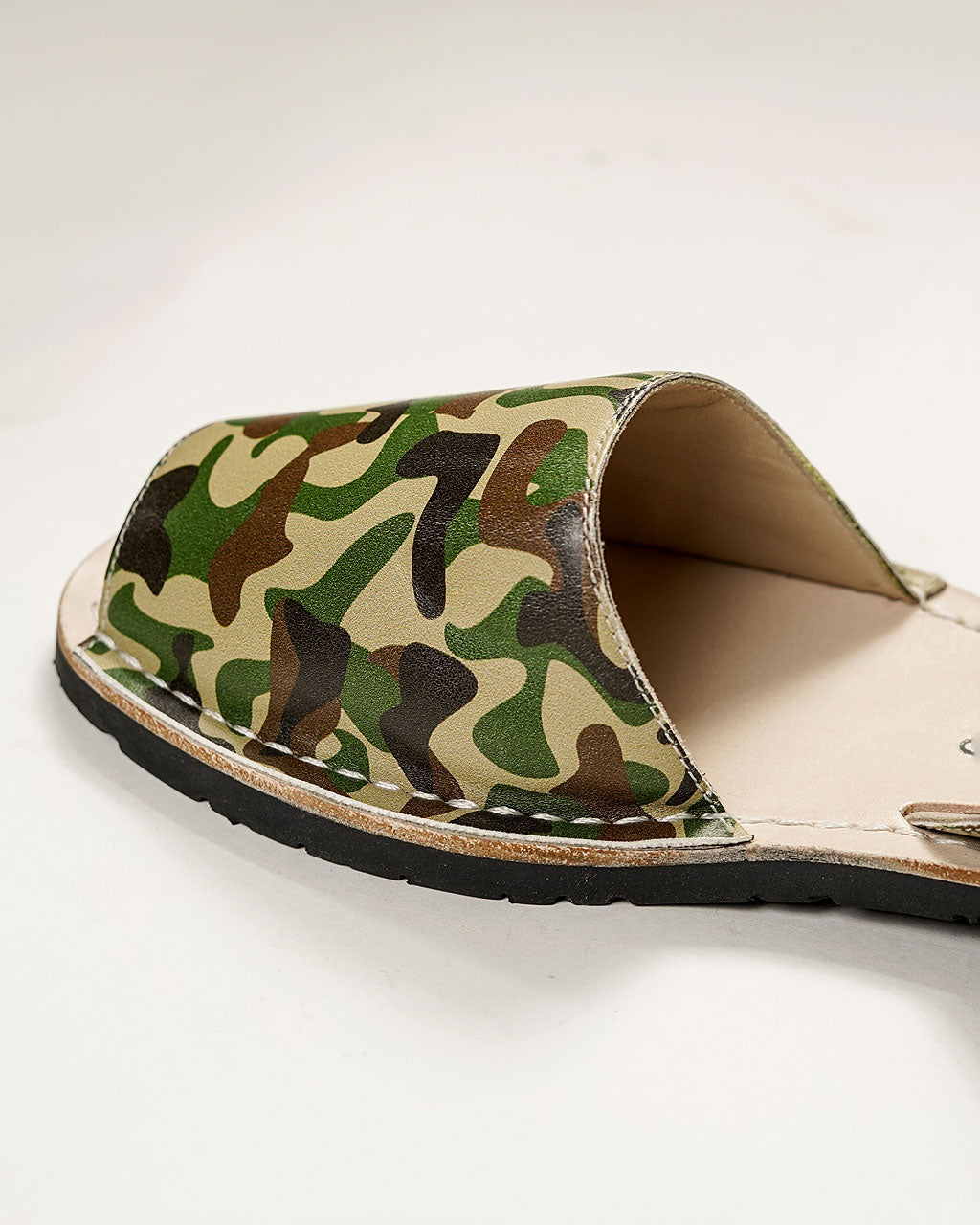 Unisex Camouflage Avircazz Sandals