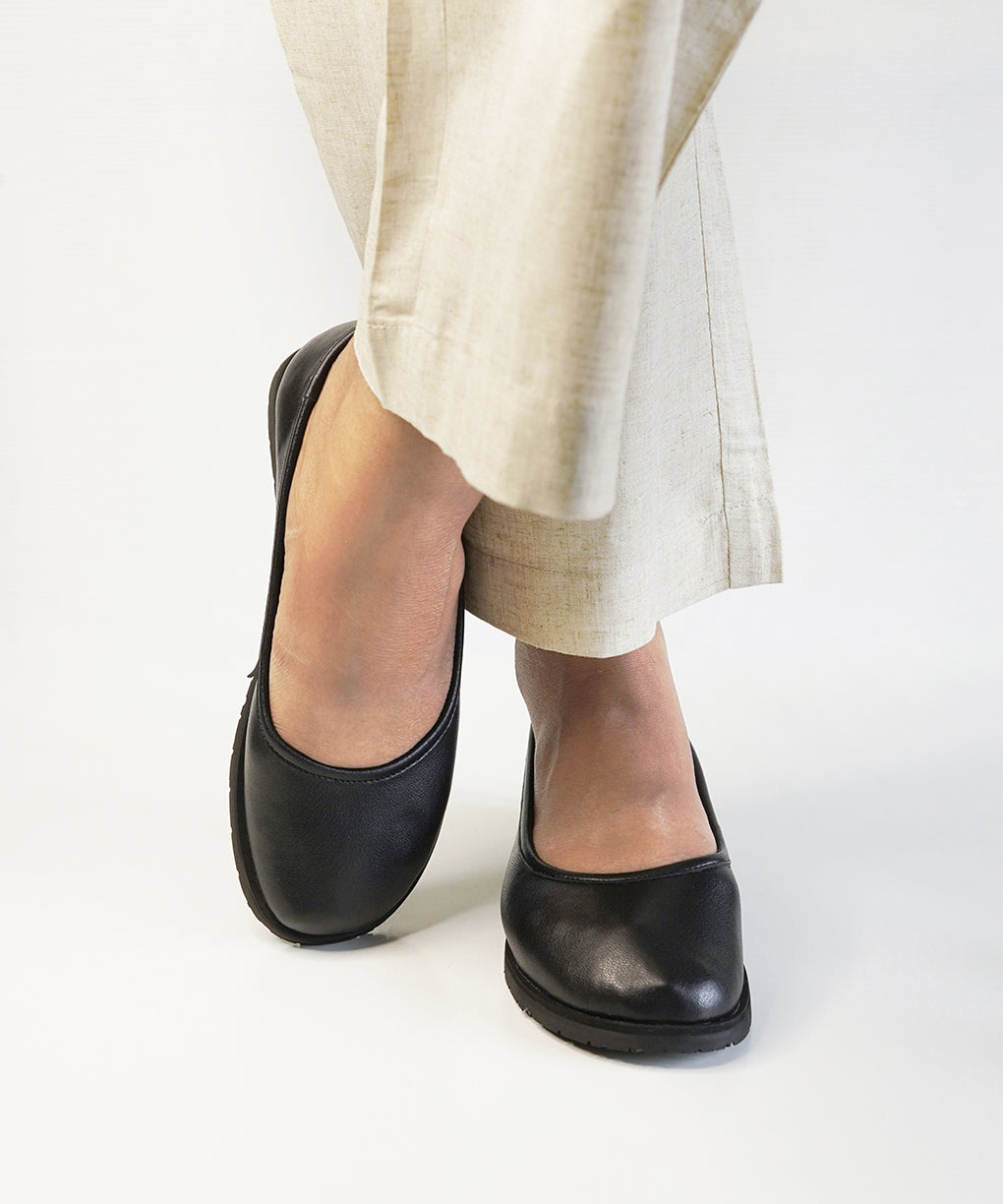 Black Leather Ballet Flats
