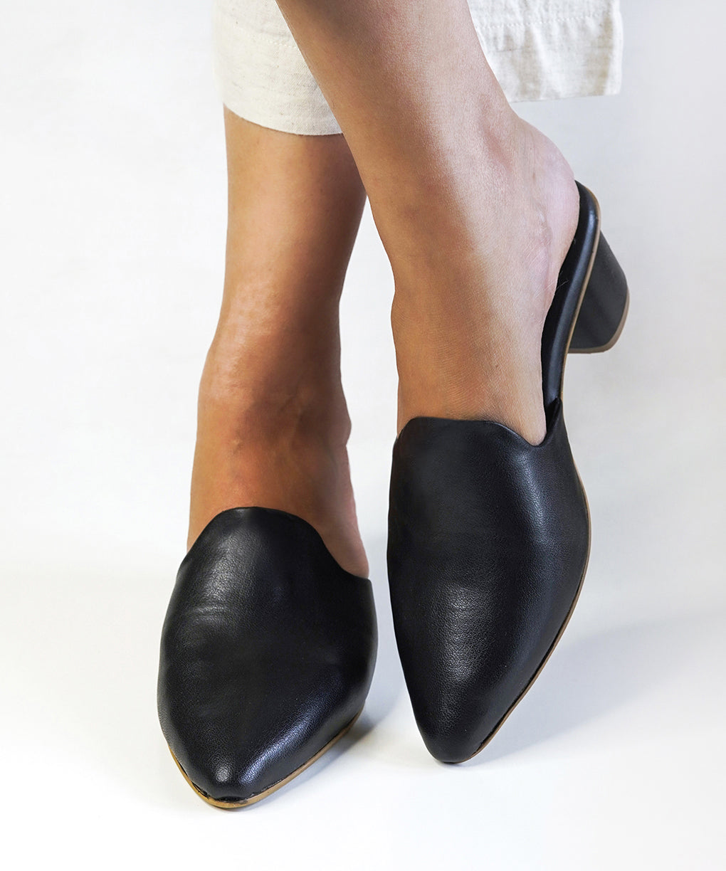Black-Block Mules Heels