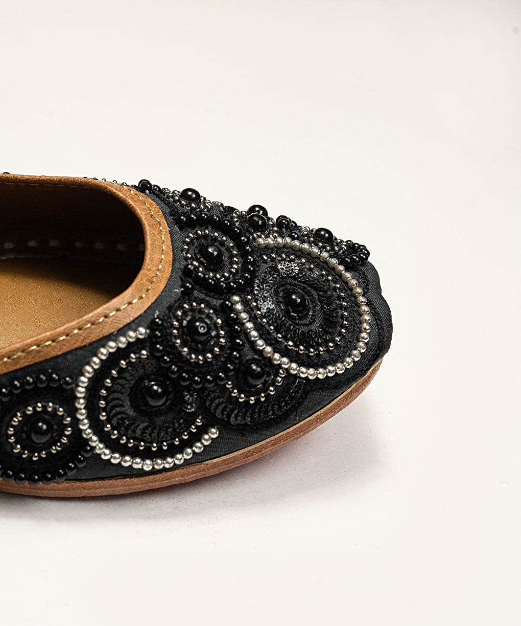 Monochrome Jutti Genuine Leather Footwear