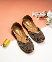 Pinjra Jutti Genuine Leather Footwear