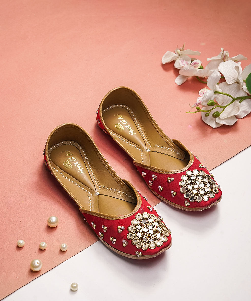 Red Embroidered Jutti